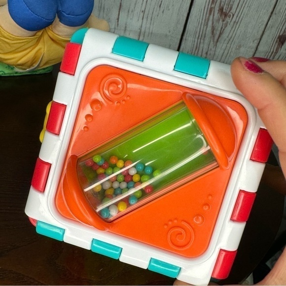CoComelon Official Musical Doll Collection, (Back to School JJ) + Activity cube - Picture 11 of 14